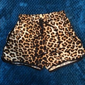 Short animal print.